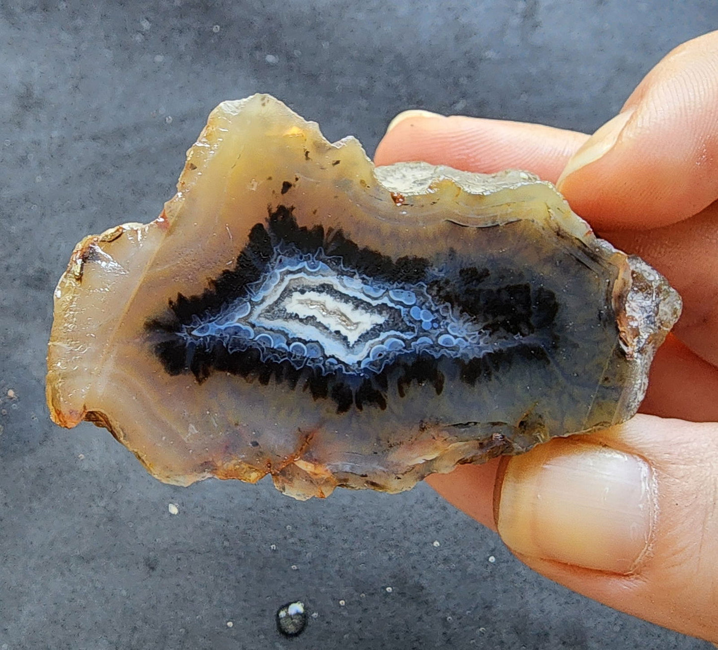 Unique Agate - We❤️Rocks