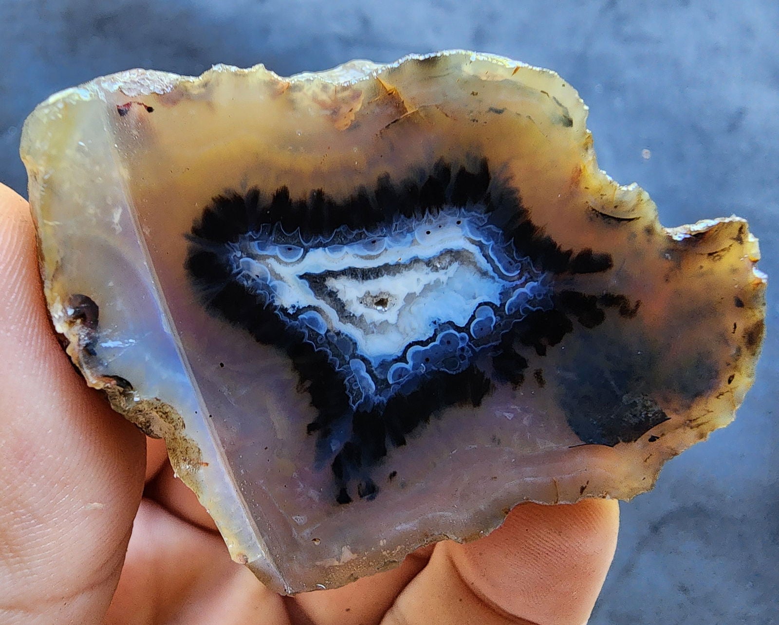 Unique Agate - We❤️Rocks