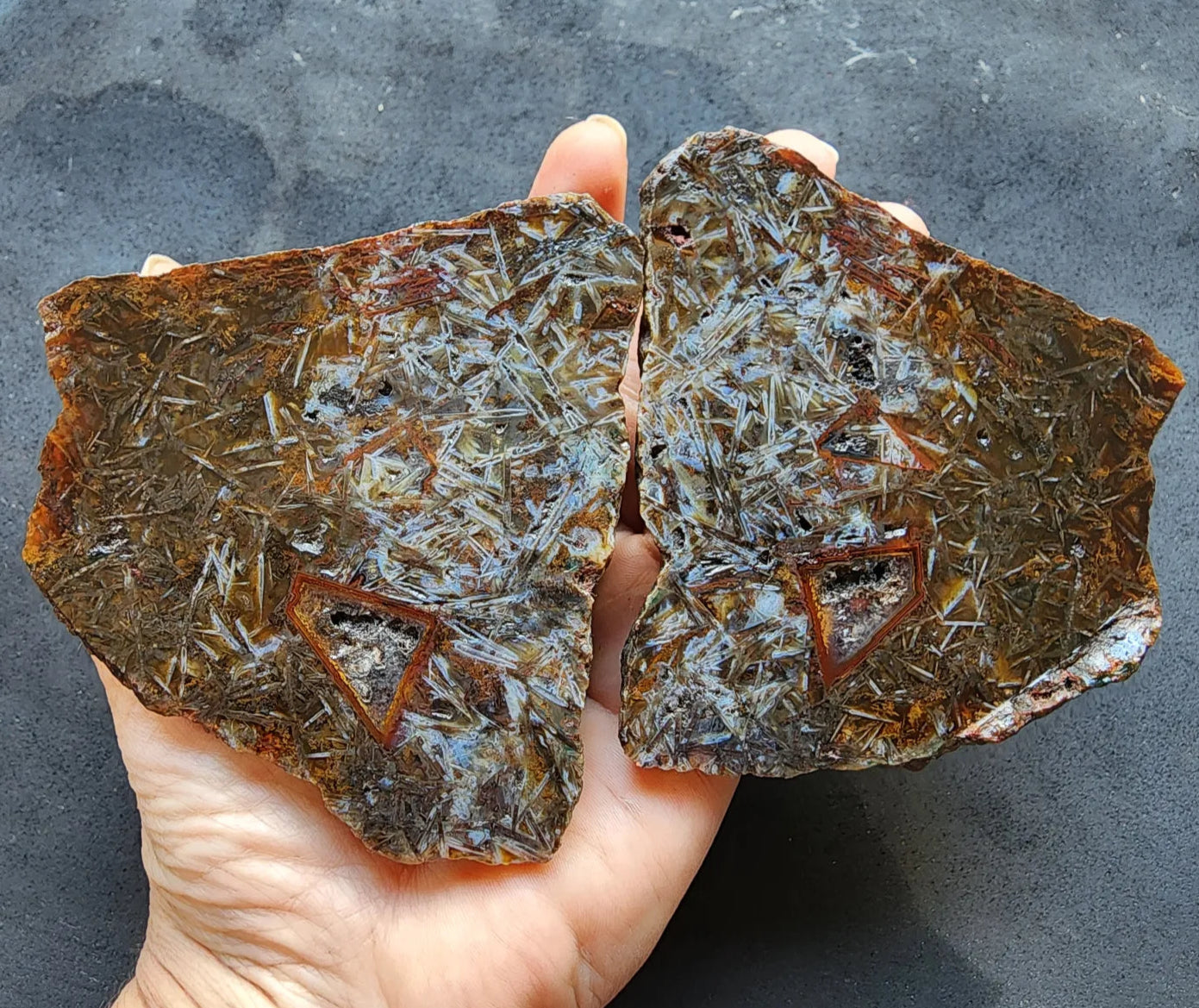 Polyhedral Agate Pair